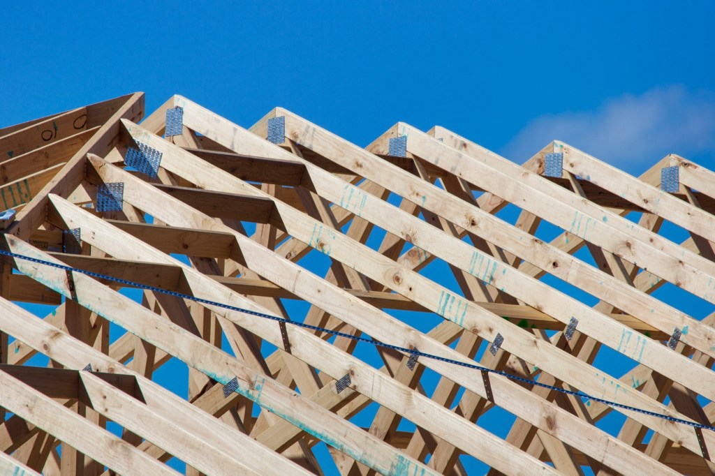 Stick Framed Roof vs. Trusses: A Comprehensive&nbsp;Comparison